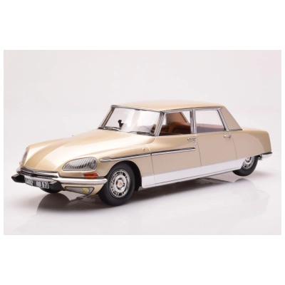 Norev | 181756 | 1/18 Ölçek | Citroën DS 21 Lorraine 1969 / Kırmızı (Signal Flare Red)