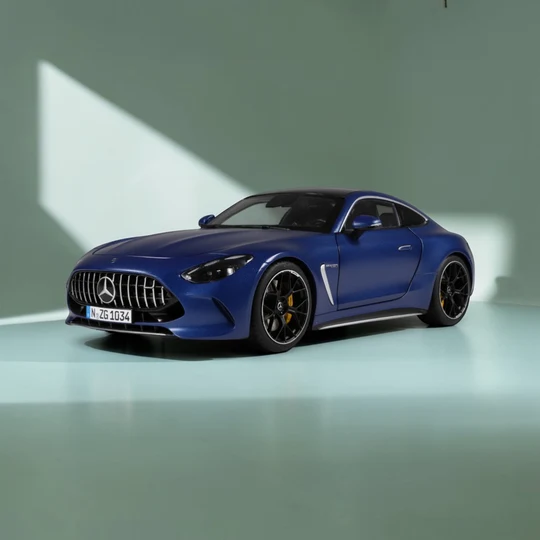 1/18 Mercedes-AMG GT 63