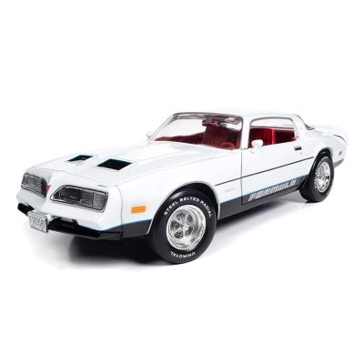 American Muscle | Amm1318 | 1/18 1977 Pontiac Firebird Formula, Cameo Beyaz